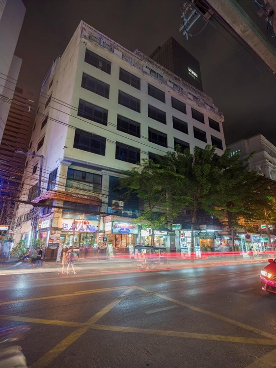 บาวาน่า,โรงแรม